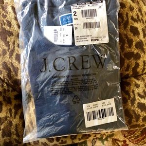 Jcrew long sleeve slub cotton navy T shirt.